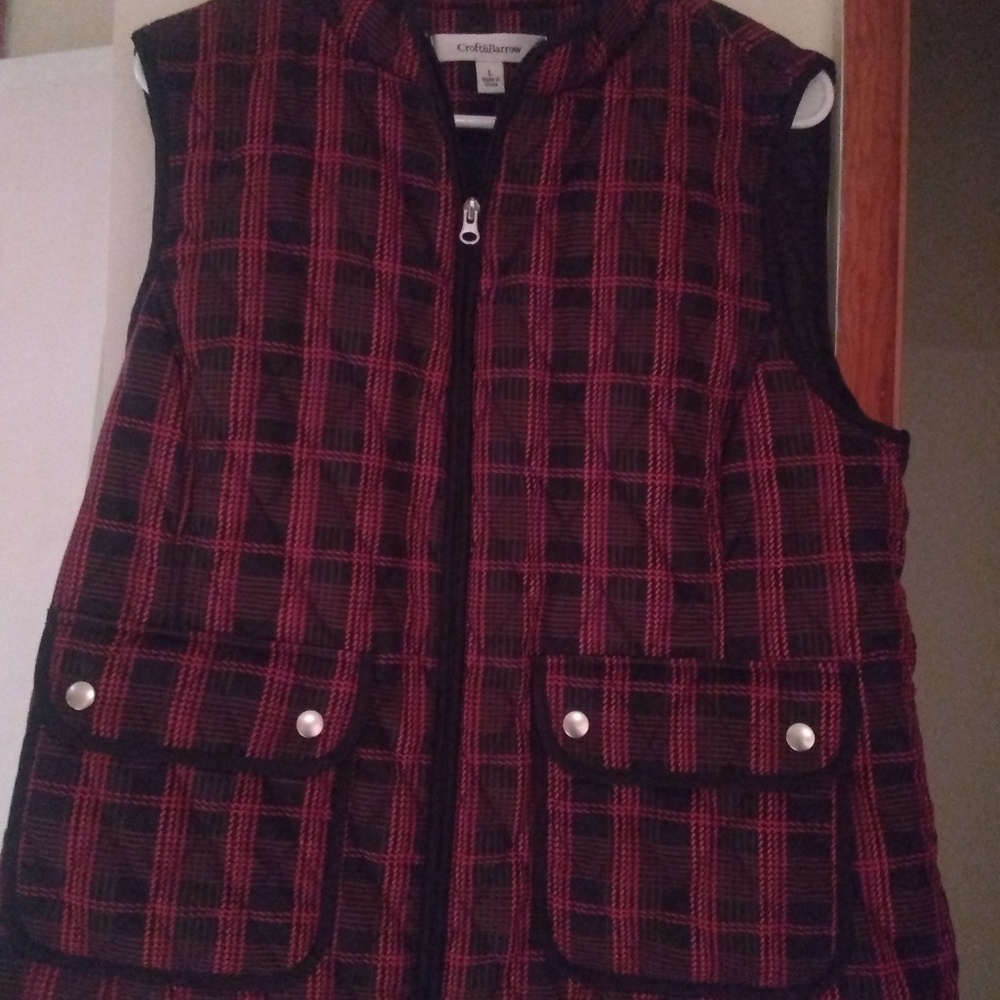 Croft &Barrow Vest